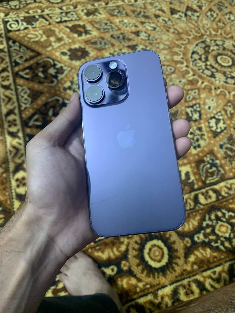 Apple iPhone 14 Pro 0