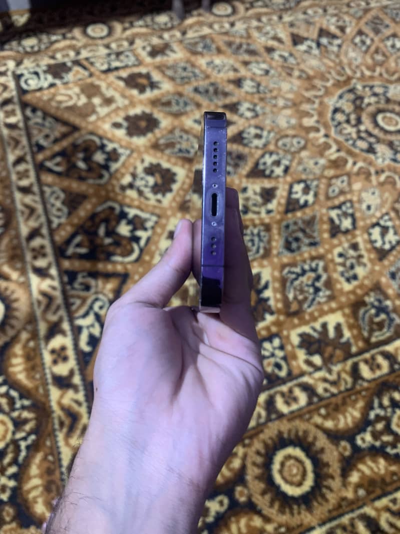 Apple iPhone 14 Pro 2
