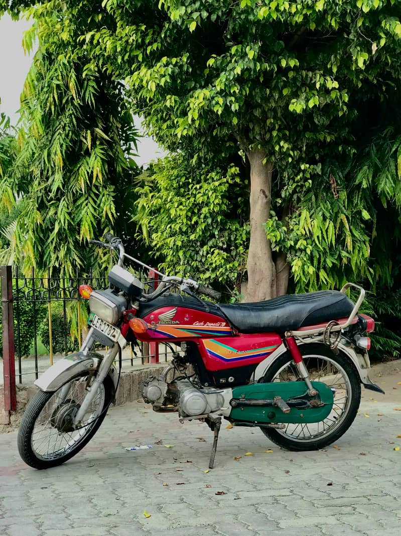 CD-70 2011 Model 1