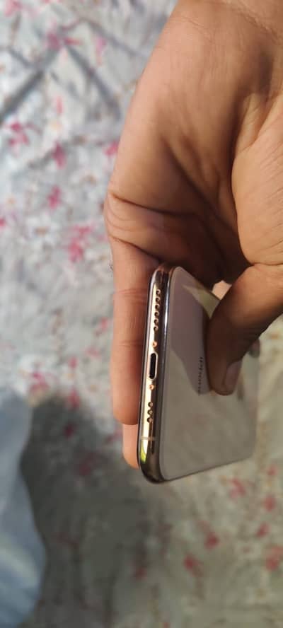 Apple iPhone XS