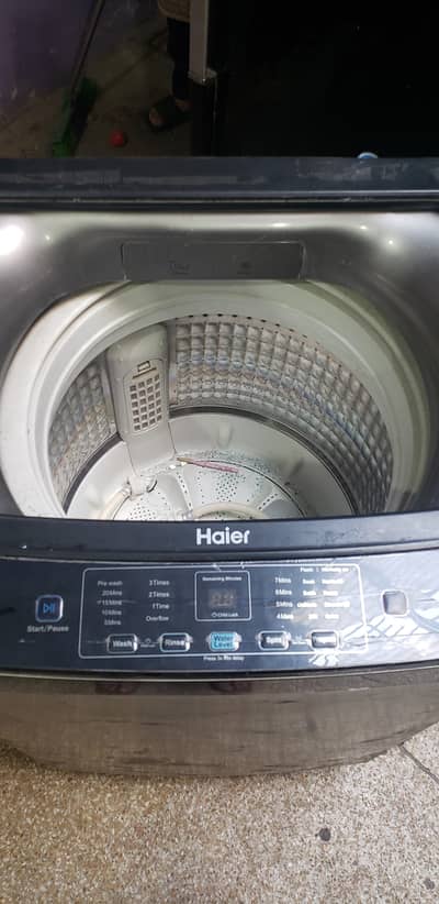 Sirf gair box khrb h 5000 tak thk hoga total new h 2 sal use hui hai