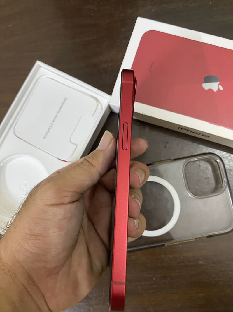 Apple iPhone 13 1