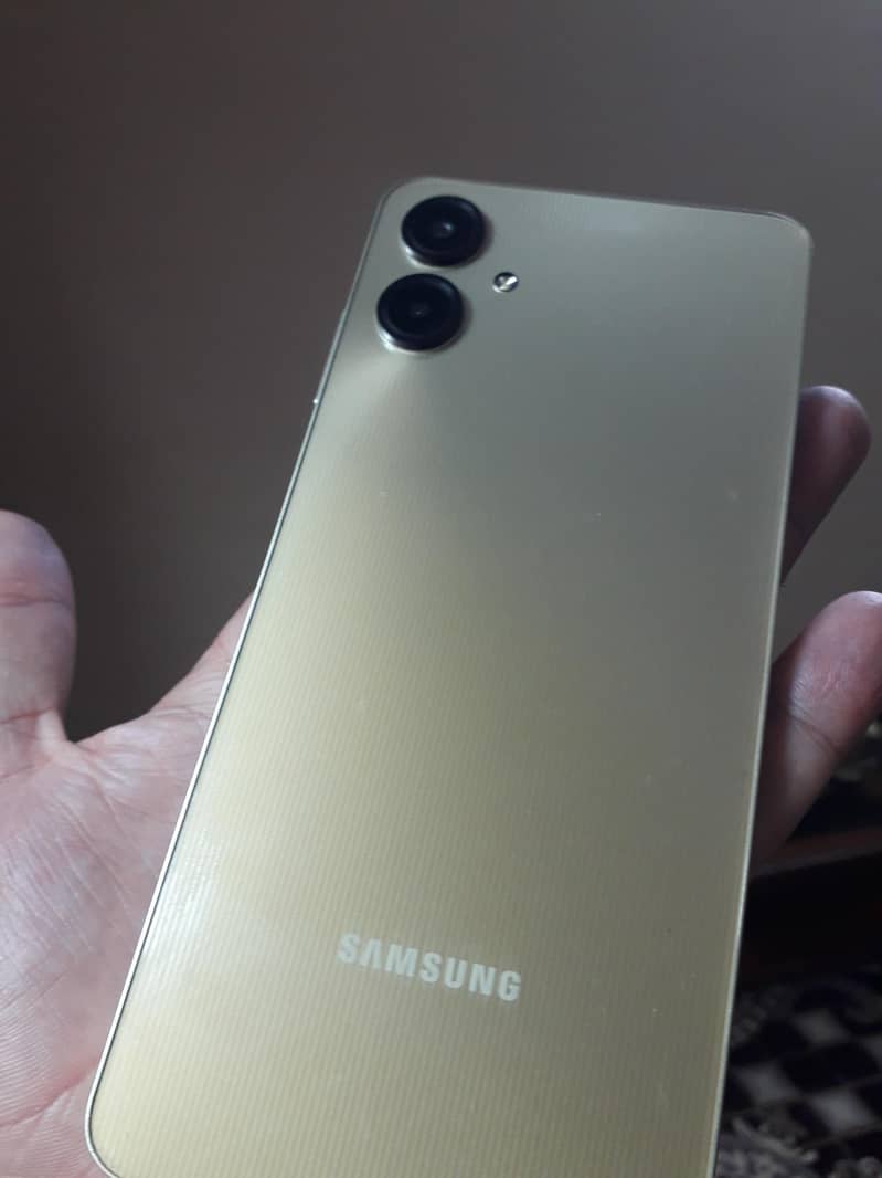 Samsung Mobile A06 5