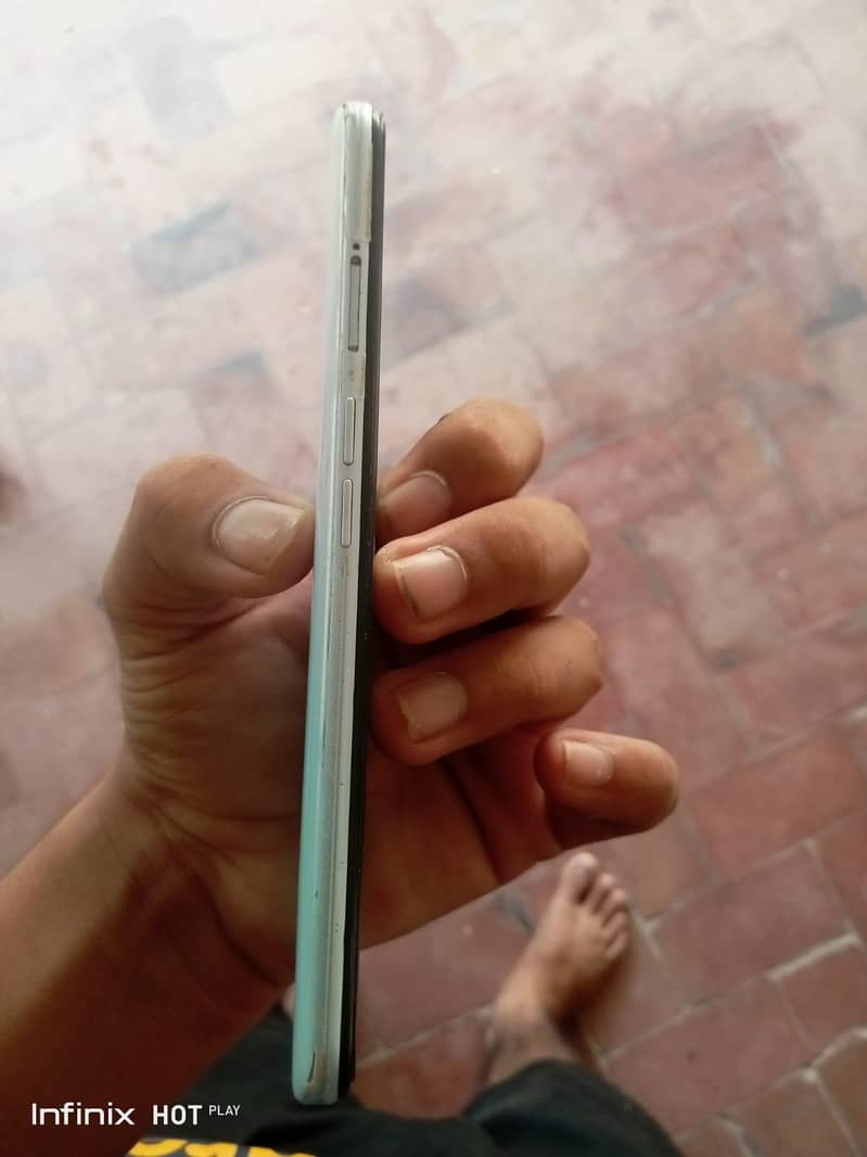 OPPO A9 4