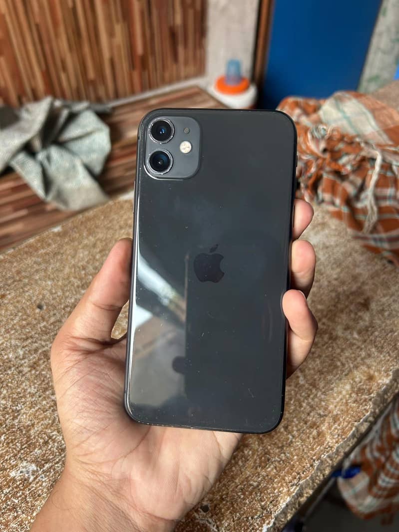 Apple iPhone 11 0
