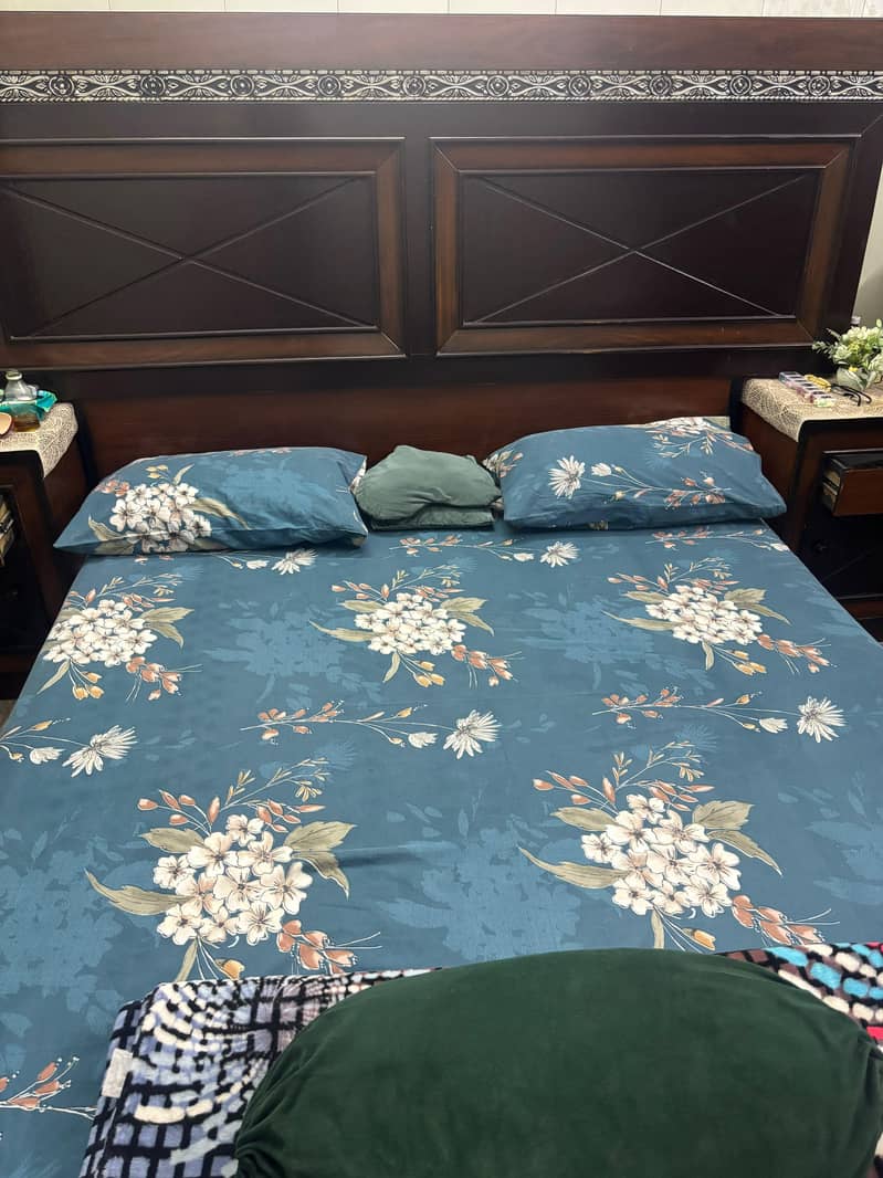 king size bed 1