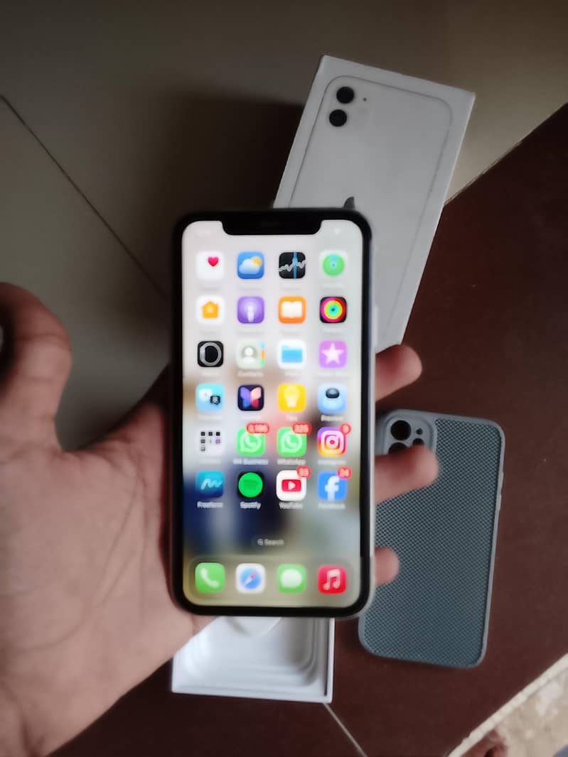 Apple iPhone 11 2
