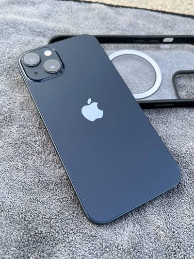 Apple iPhone 13