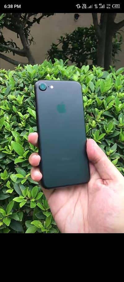 Apple iPhone 7