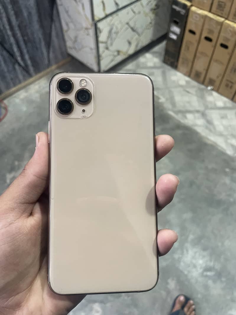 Apple iPhone 11 Pro Max 5