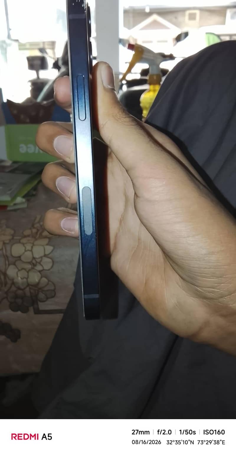 Apple iPhone 12 5