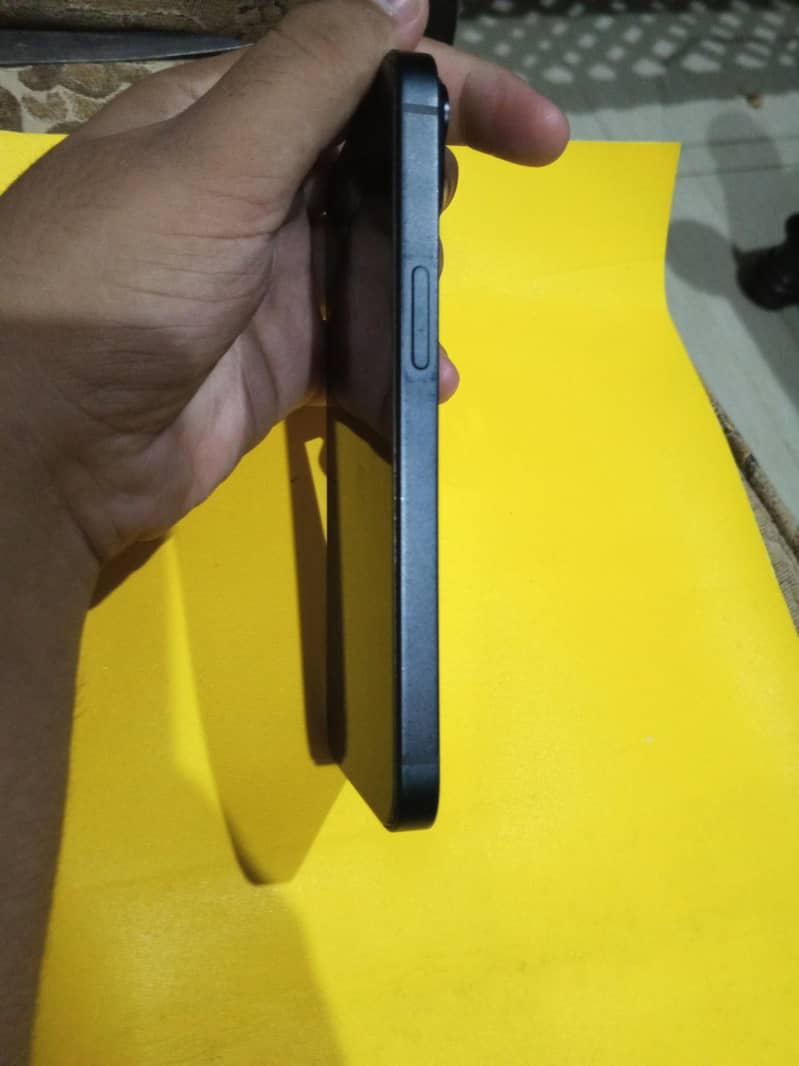 Apple iPhone 14 2