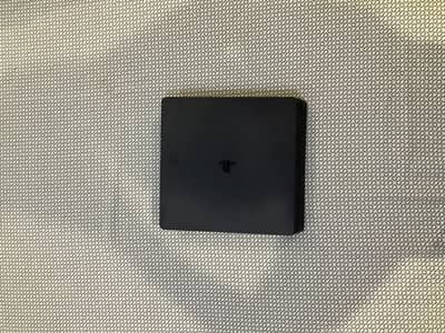 PS4 SLIM 1TB
