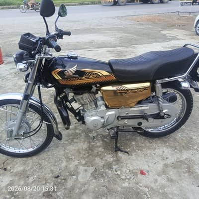 CG 125 Self start gold edition