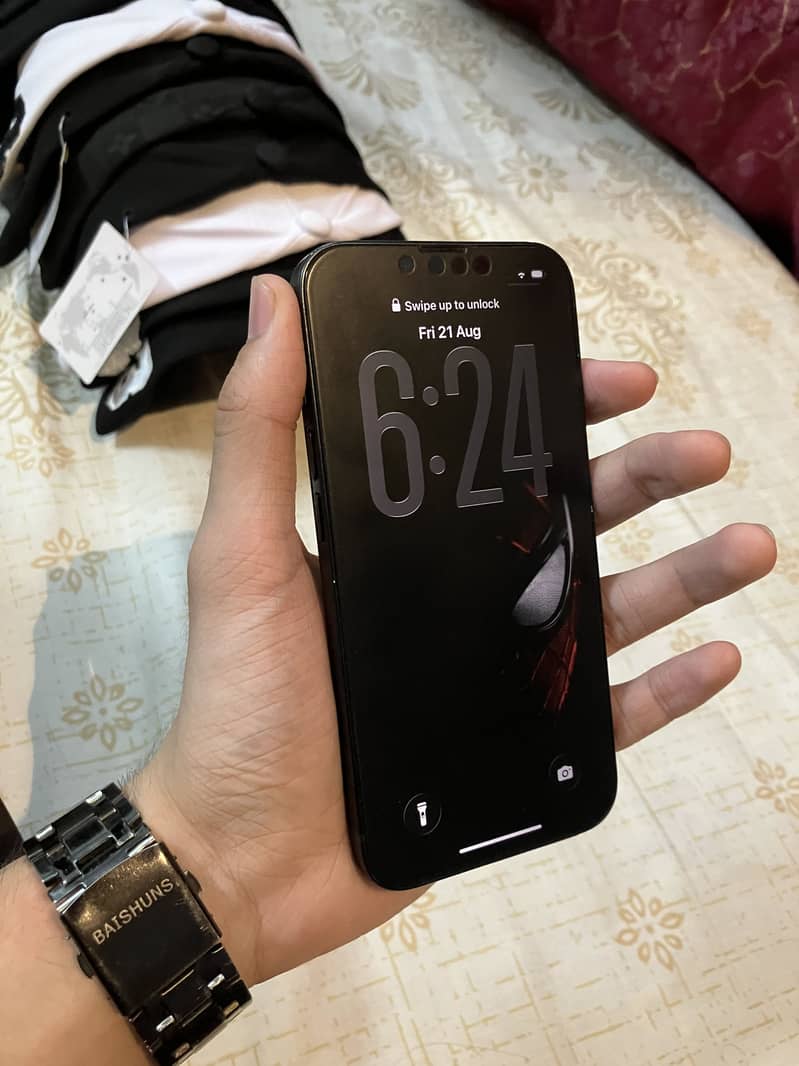 Apple iPhone 13 0