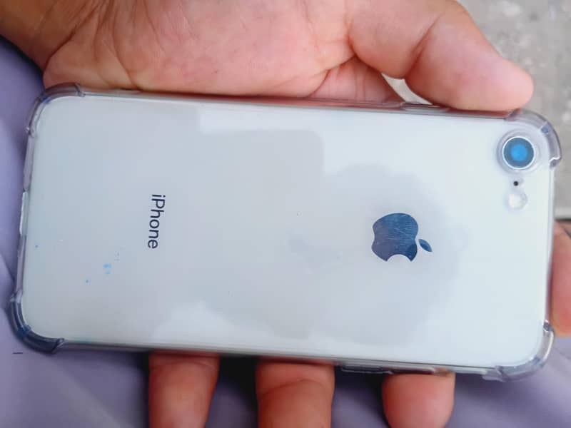 Apple iPhone 8 0
