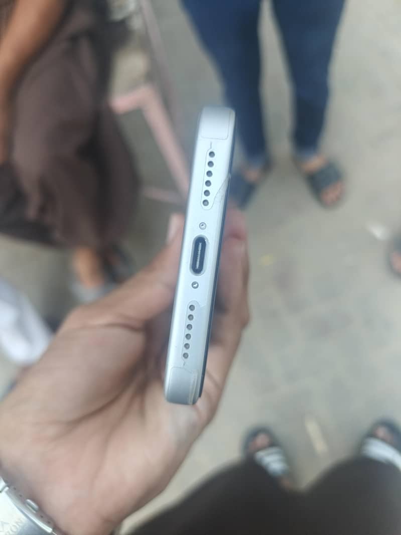 Apple iPhone 17 Pro Max 2