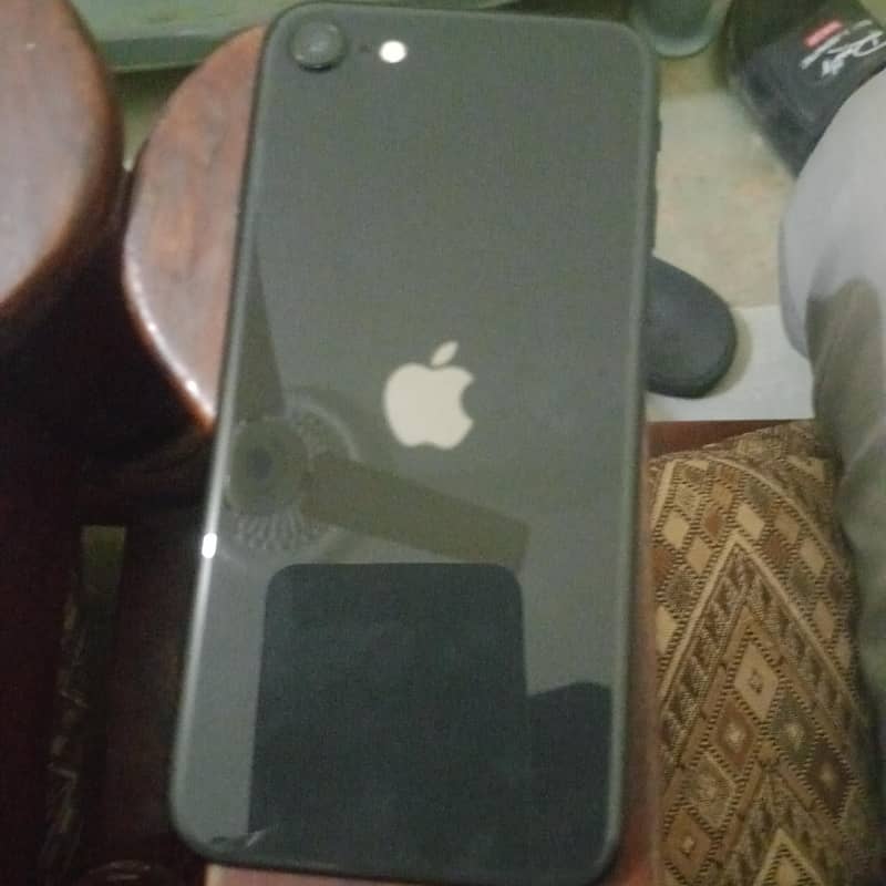 Apple iPhone SE 2 0