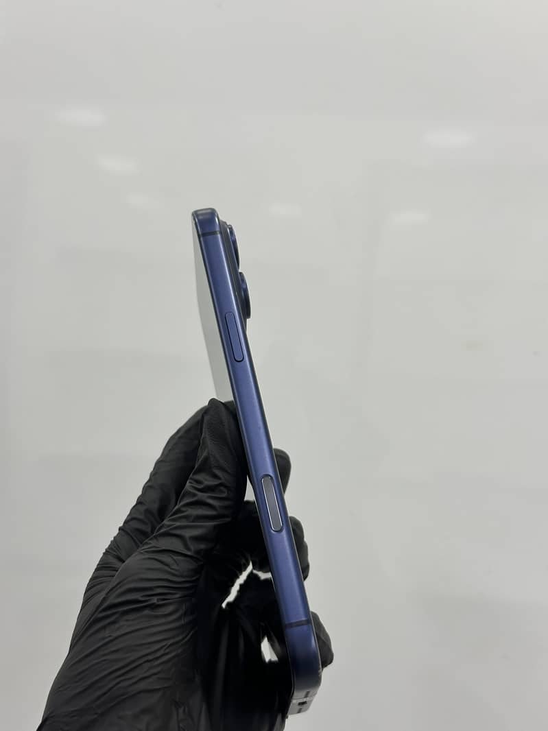 Apple iPhone 17 Pro Max 1
