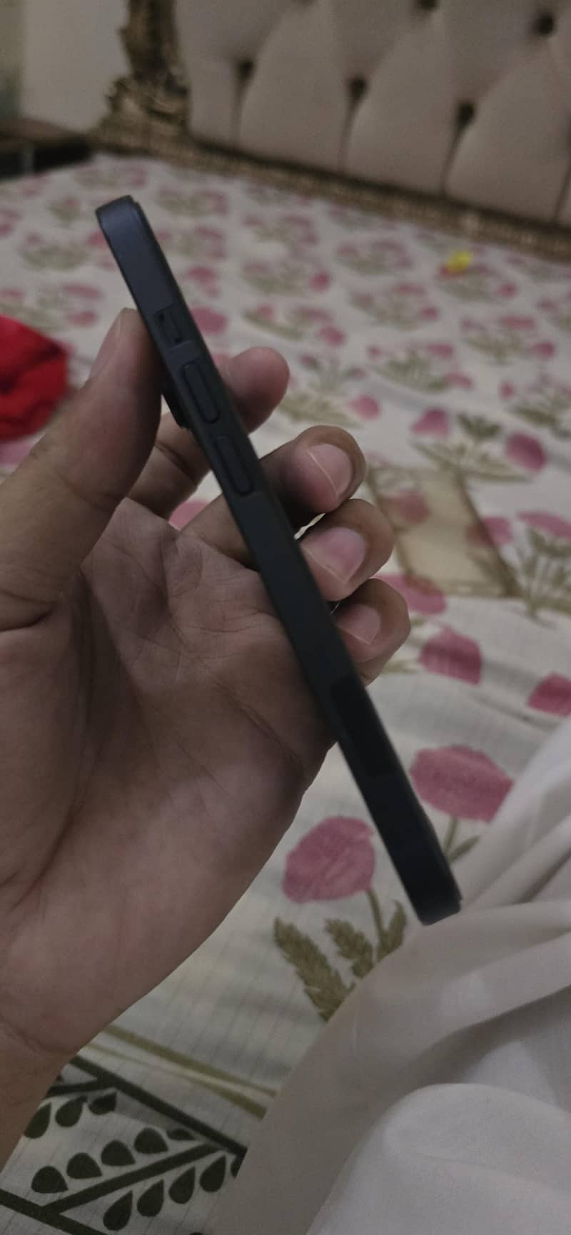 Apple iPhone 14 4