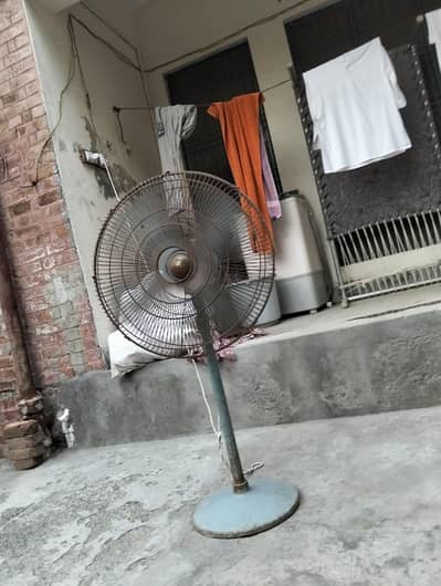 Used Pedestal Fan