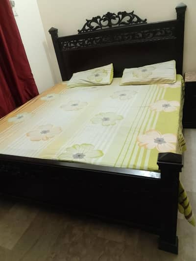 Bedroom Set for Sale – Bed, Side Tables & Mirror