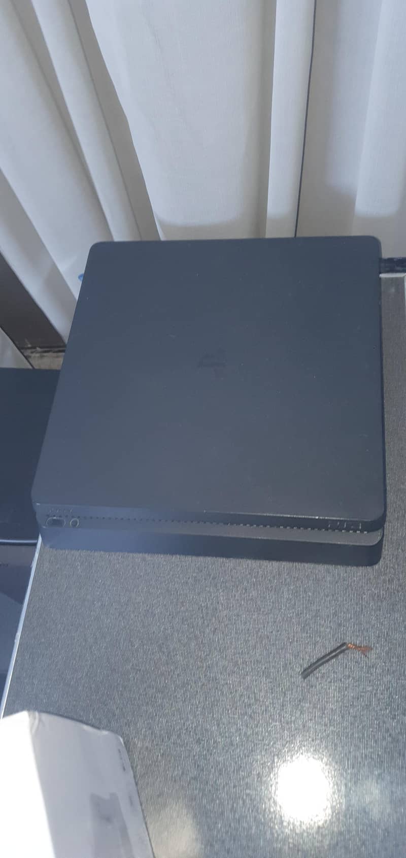 ps4 slim 1