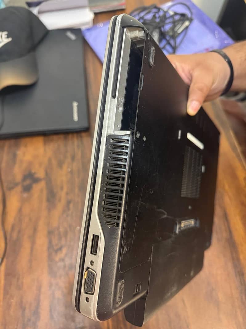 DELL LATITUDE E6440 2