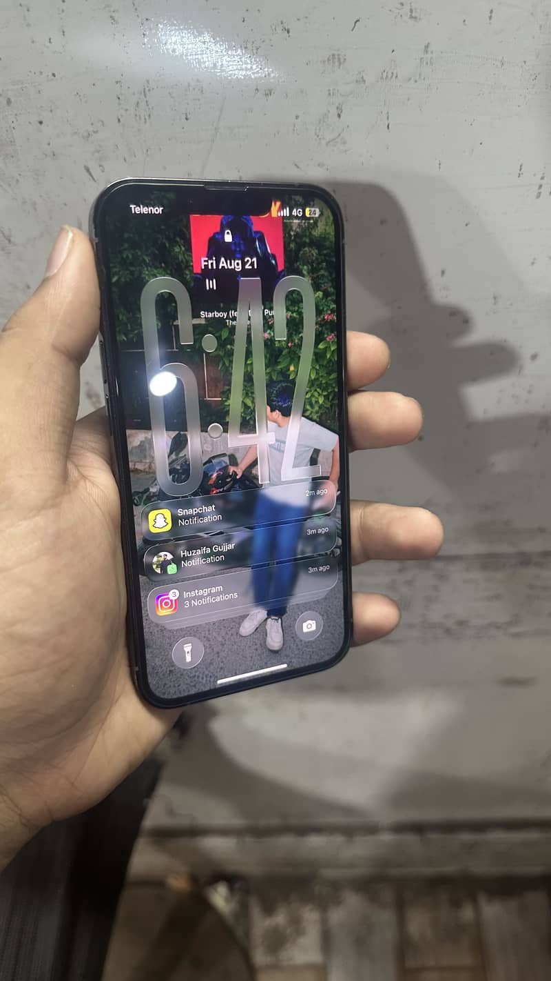Apple iPhone 13 Pro 1