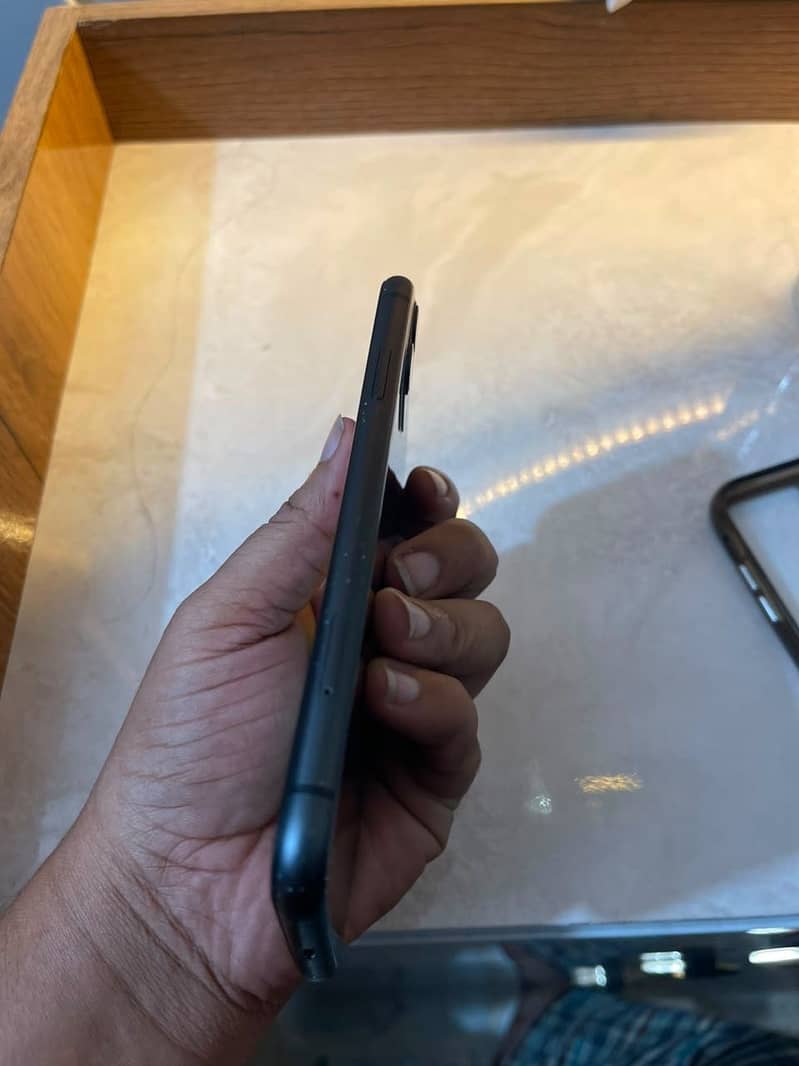 Iphone 11 4