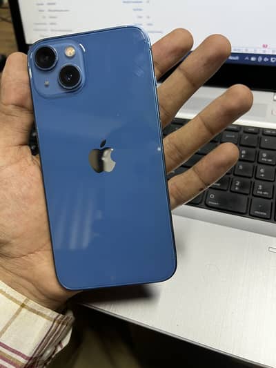 Apple iPhone 13