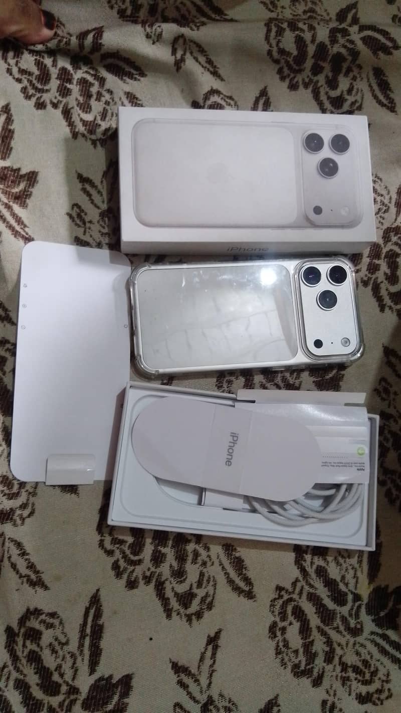 Apple iPhone 17 Pro Max 3