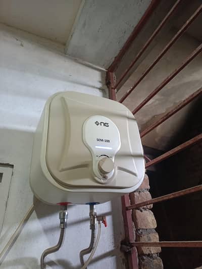 Electric Water Geyser 10L