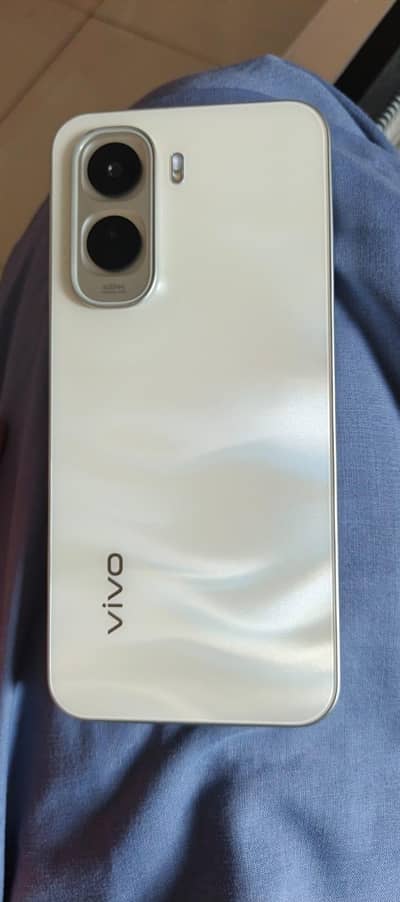 Vivo Y500
