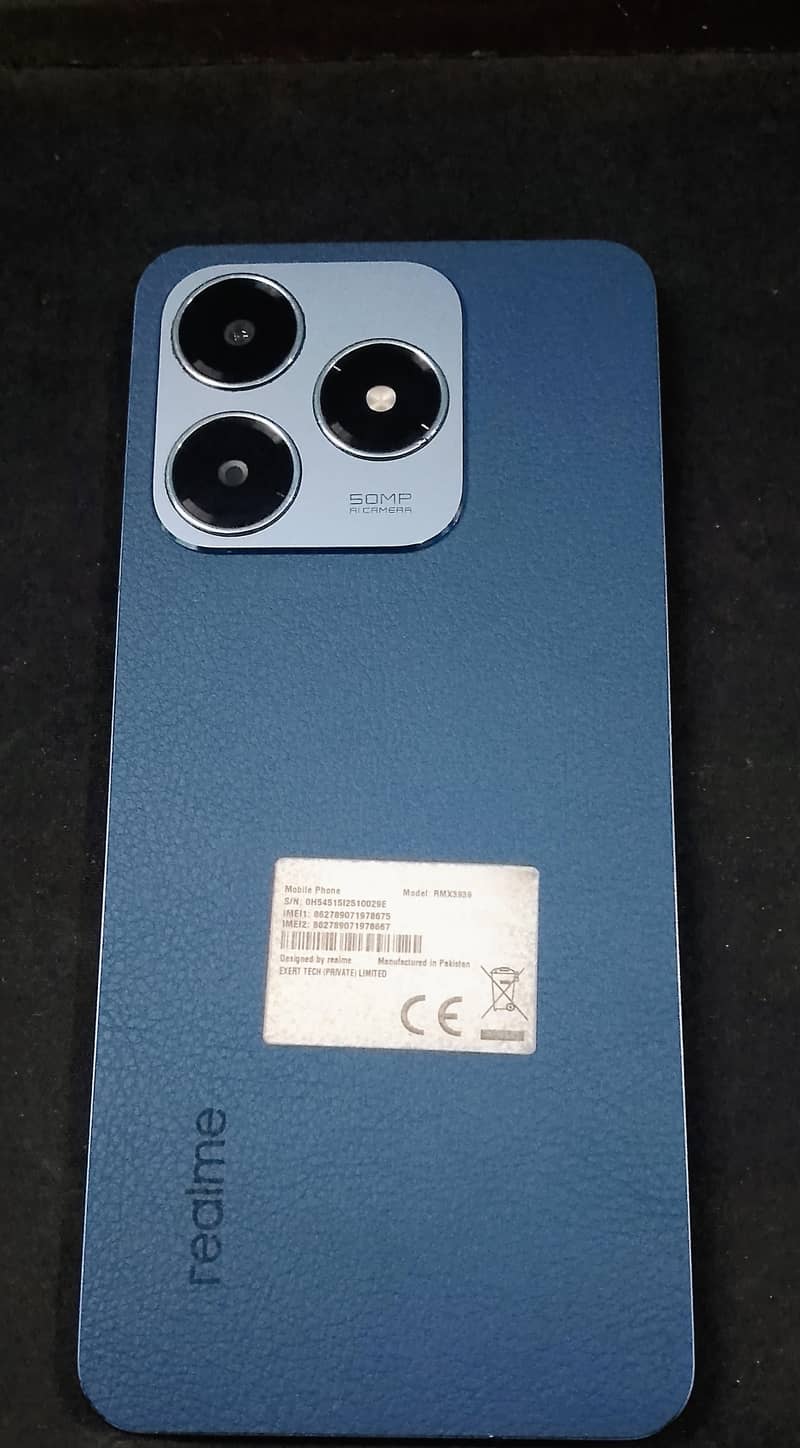 Realme C63 0