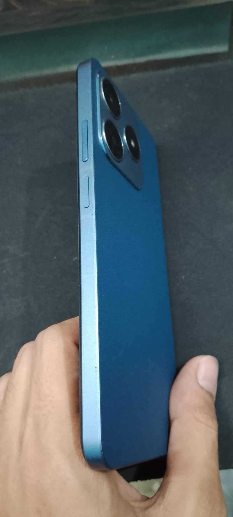 Realme C63 1