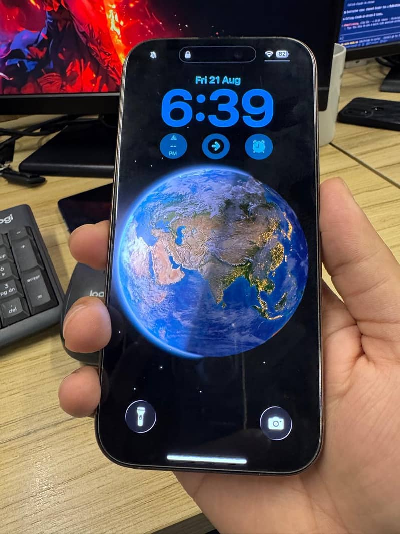 Apple iPhone 16 Pro 4