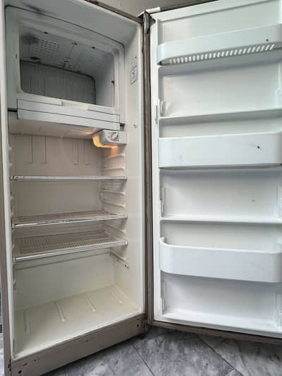 Dawalance fridge refrigerator