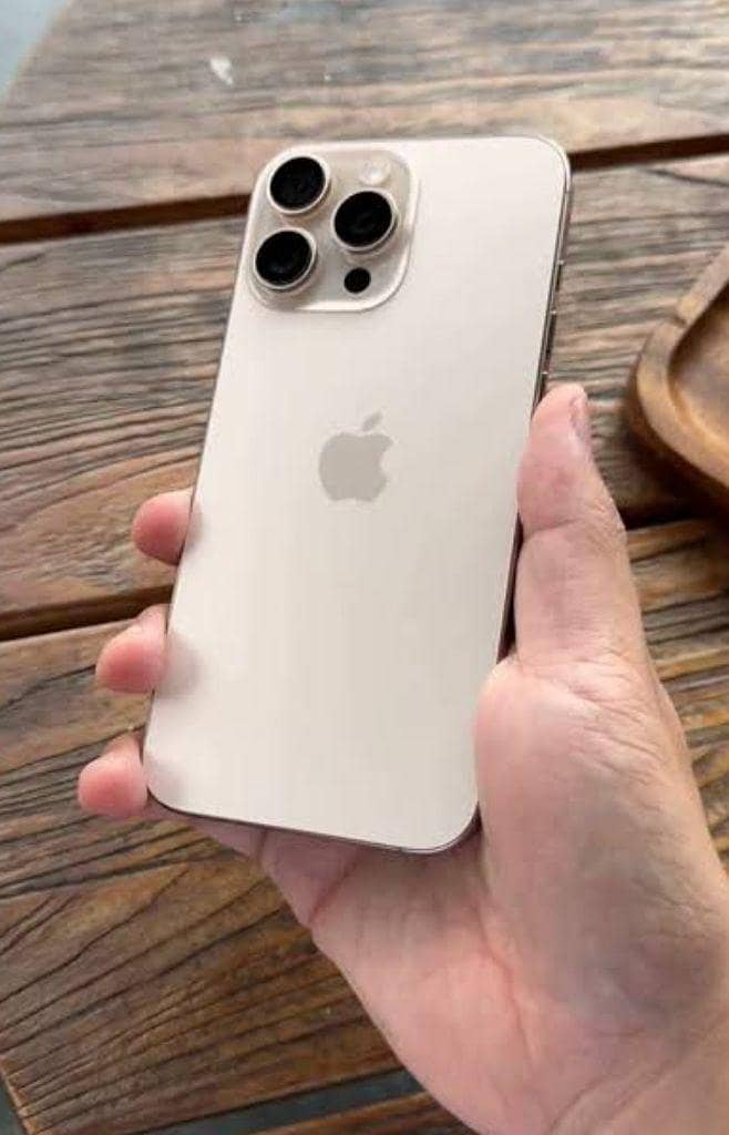 Apple iPhone 16 Pro Max 0