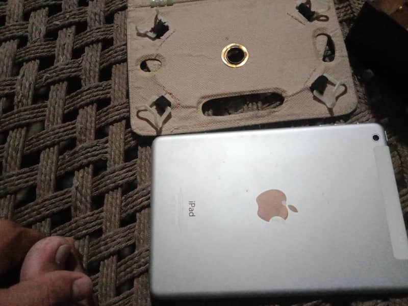 Apple iPhone Other Model 4