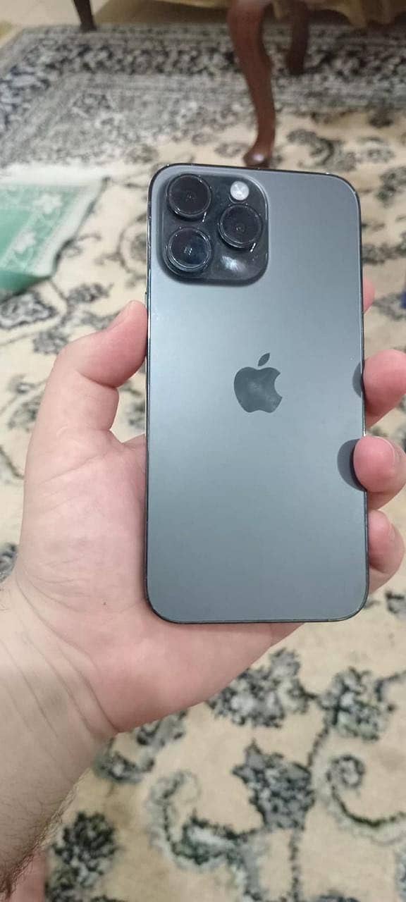 Apple iPhone 14 Pro Max 1