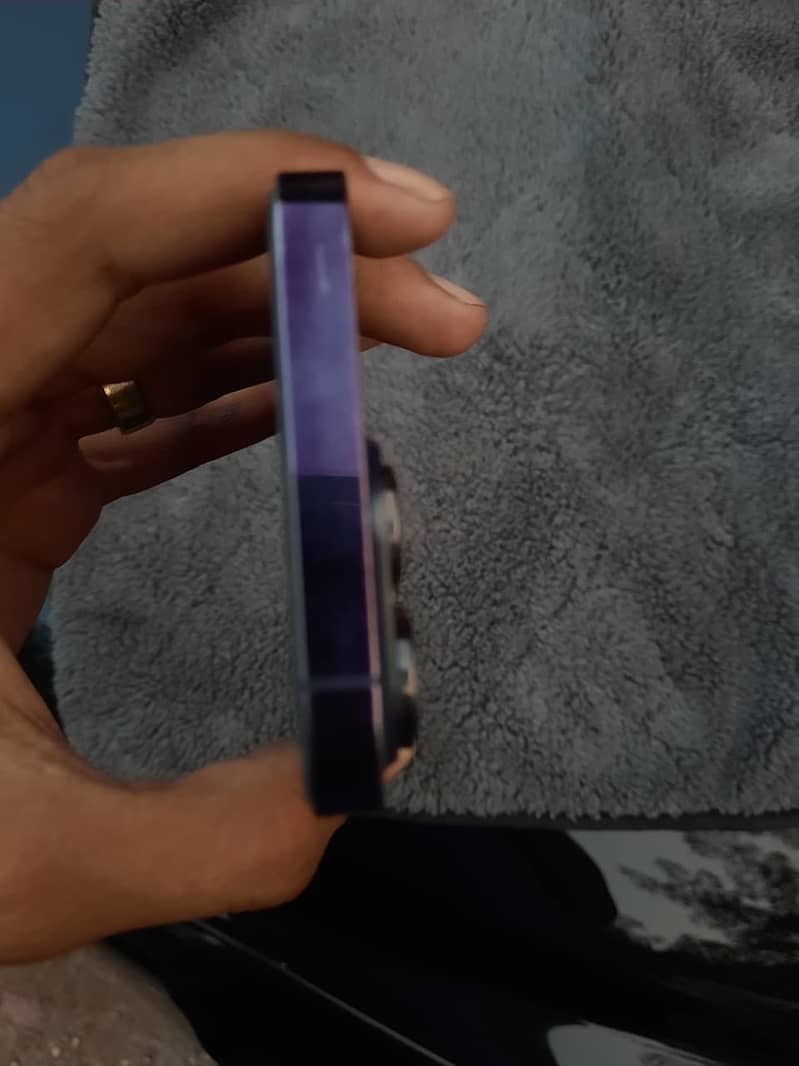 Apple iPhone 14 Pro 1