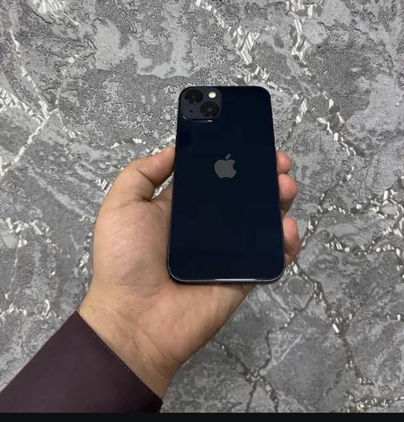 Apple iPhone 13 1