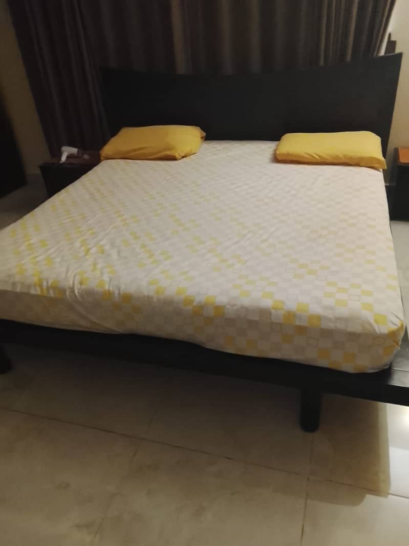 King size bed with dressing table 3