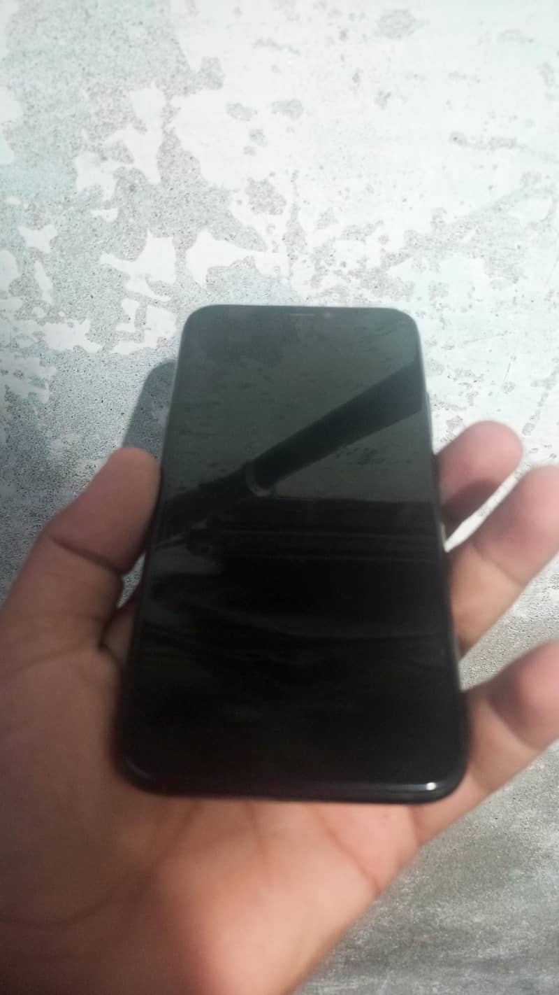 Apple iPhone X 0