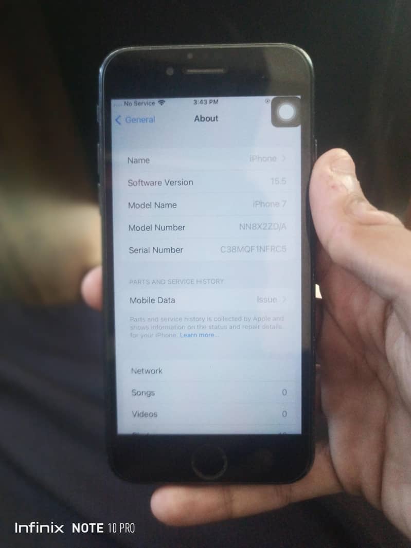 Apple iPhone 7 4
