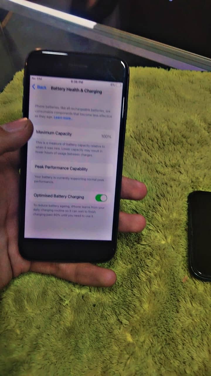 Apple iPhone 8 1
