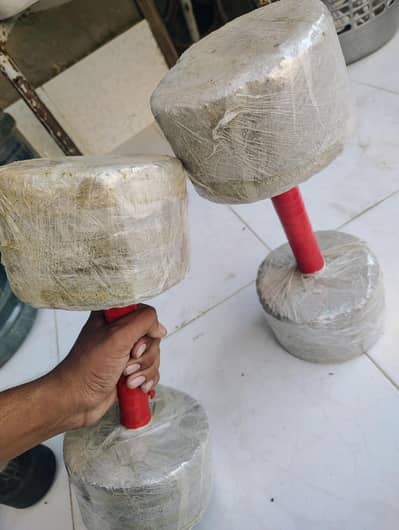 4.5 KG DUMBBELLS