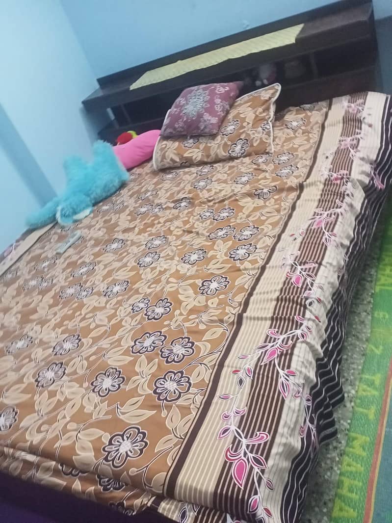 double bed with dressing table 1