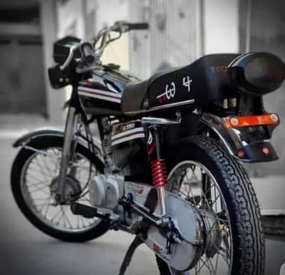 Honda 125 urgent for sale WhatsApp 03, 09, 66, 98,137